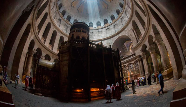 JESUS' TOMB AT CHURCH OF THE HOLY SEPULCHER GETTING LONG-NEEDED ...